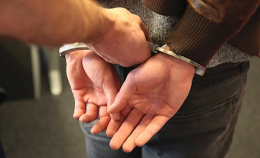 stock aanhouding handboeien 2