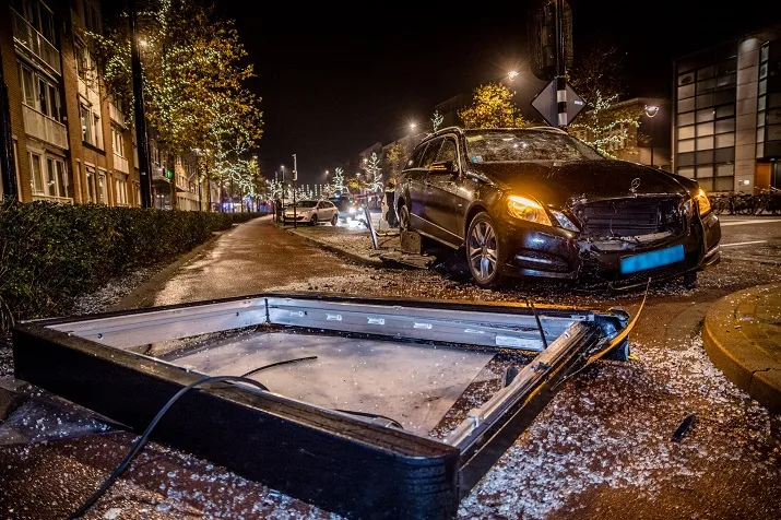 taxichauffeur veroorzaakt ravage