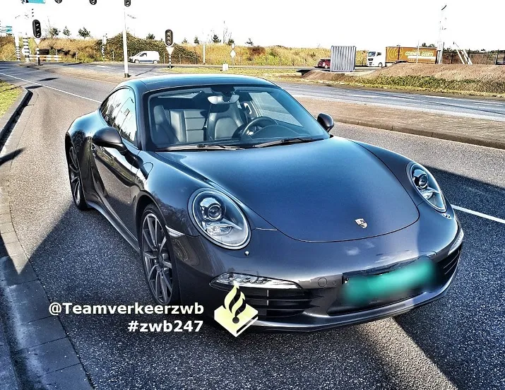 testrijder moet rijbewijs inleveren