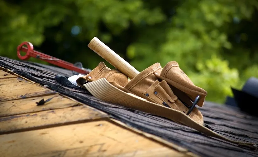 tool belt 739152 1280