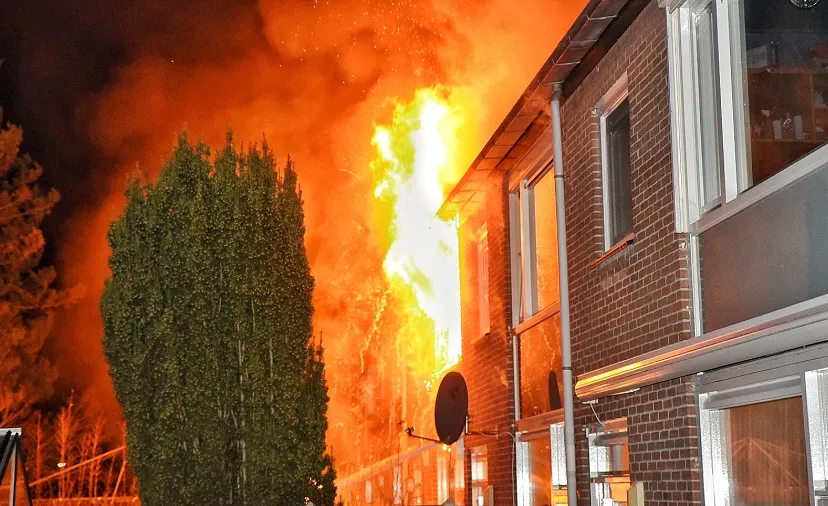 uitslaande brand woning