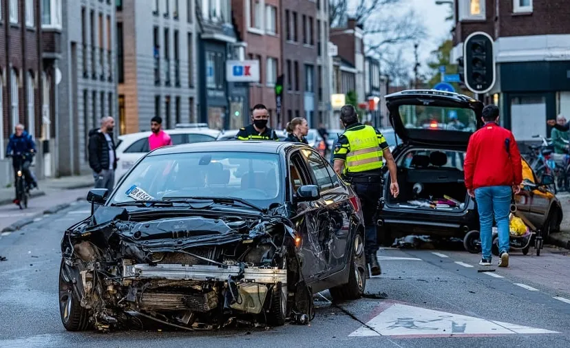 veldhovenring 3 autos