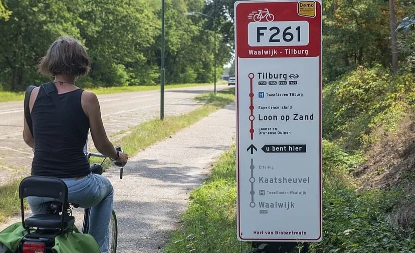 wegwijzers fietsroute cd118c7eda