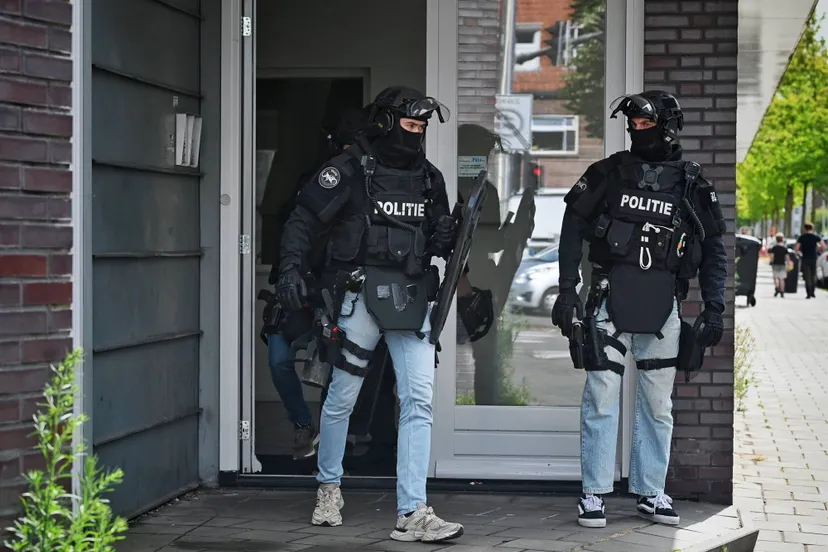 af5fd104-9225-48a9-ac52-346fea43a27c