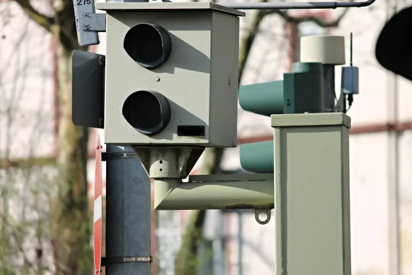 manfredrichter-speed-camera-3293907
