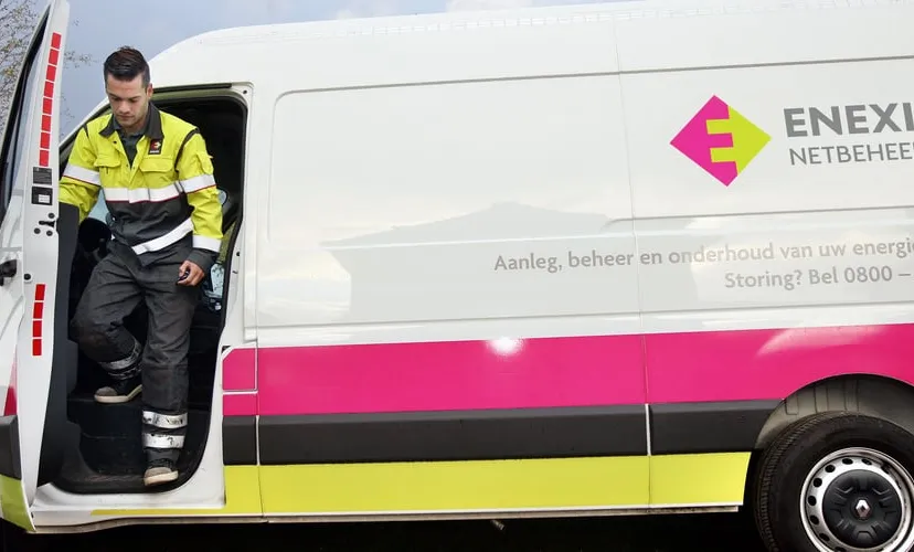 0e37b87b 5b5b 416d a3e6 fe67d27f8241 1