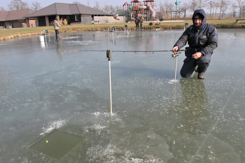 18030048 22190 newsunited