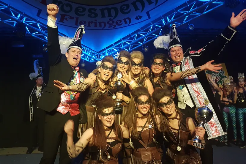 2018 0009 senioren cv de papsleefn winnen dansmariekes concours fleringen