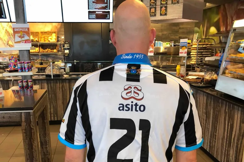 29101413 2033352856950365 489156844703449088 o