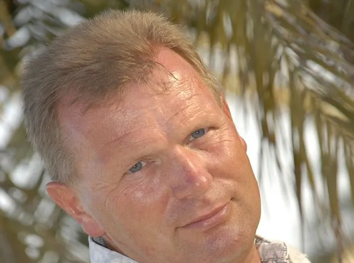 ax3r8bh2uzxf83mll2rtn2h7l 2014 3