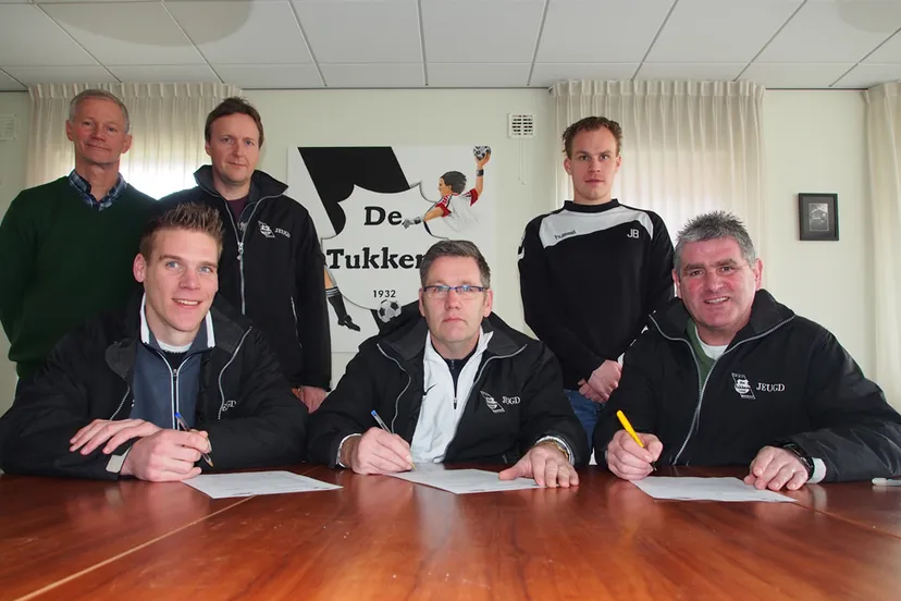 b03jd3dbv4yl6xw6959p6xw9f jeugdtrainers