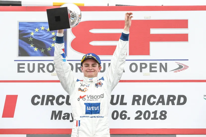 bent viscaal podium f3 1318 38 41