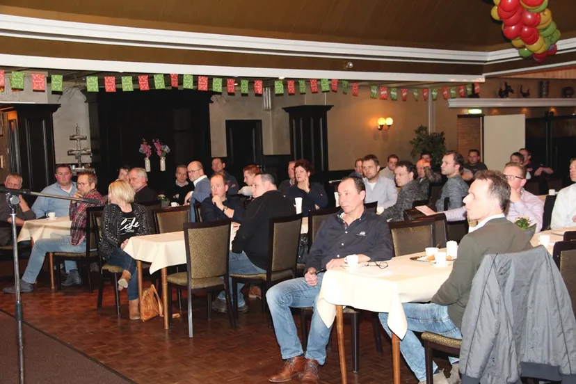 bijeenkomst carnavalsverenigingen