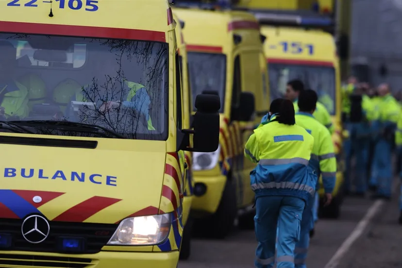 crash turkish airlines tk 1951 ambulances
