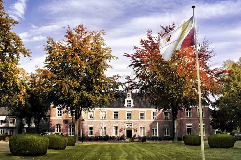 ddx3u0x6l338mn6vil9eorlg8 eeshof