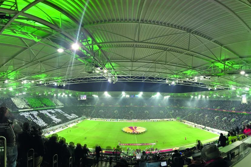 der borussia park beim europa league spiel von borussia mnchengladbach gegen lazio rom