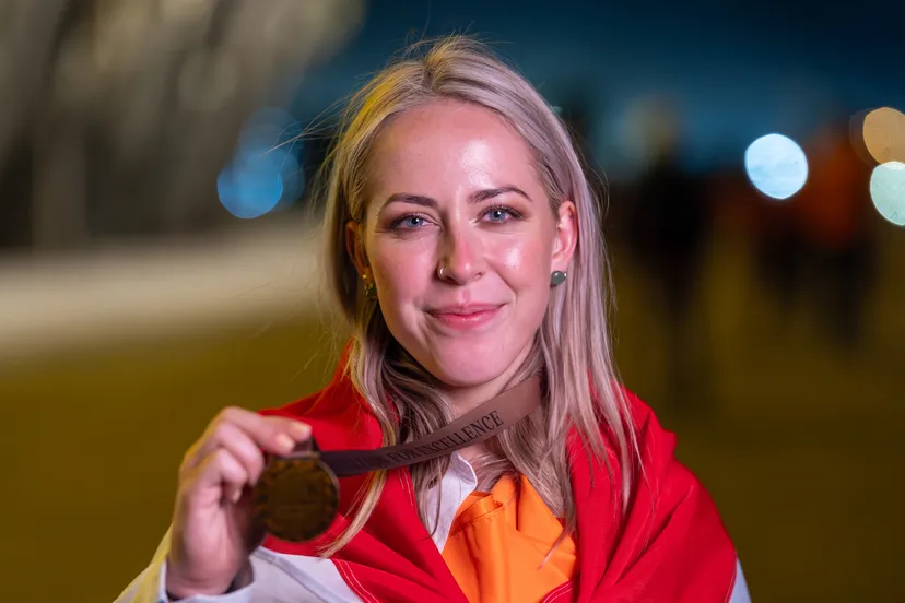 es23 anne medallion for excellence 1