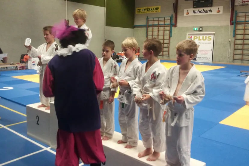 fx7qzgxkvemqjytowmwj5vakb 103476