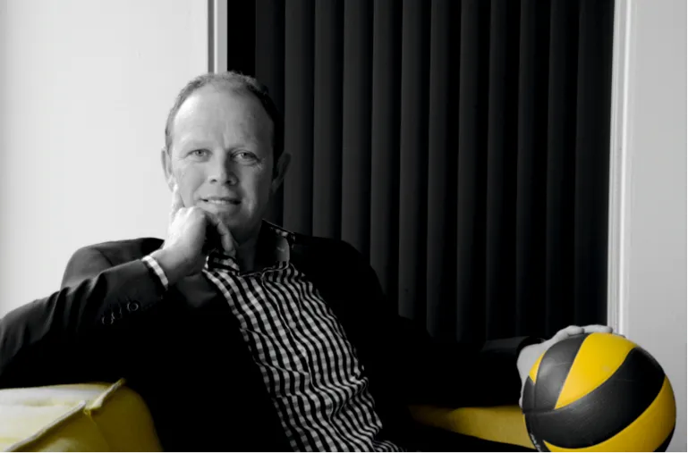 ga09jwar9e5p88btkg4z38wx3 rene hutten