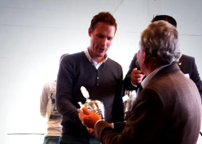 geno3mqd7ed6ebfuyhf51b0si roy de witte uitreiking