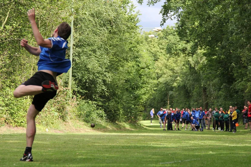 i6nqwjs24ig87bzon5ua0xslt klootschieter