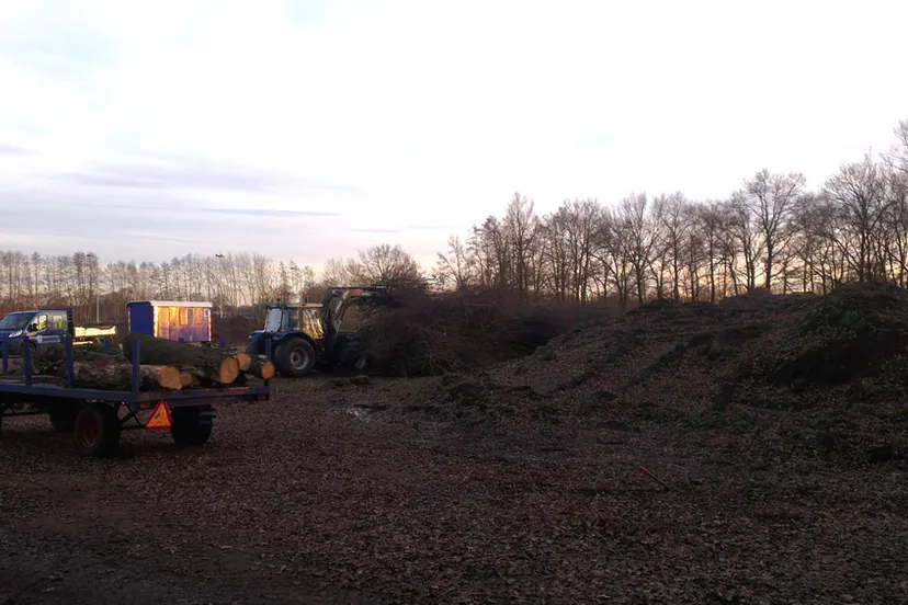 i975wut3xbjq7lcjhm9jxrlhw 131216 dorpsraad initiatief 7