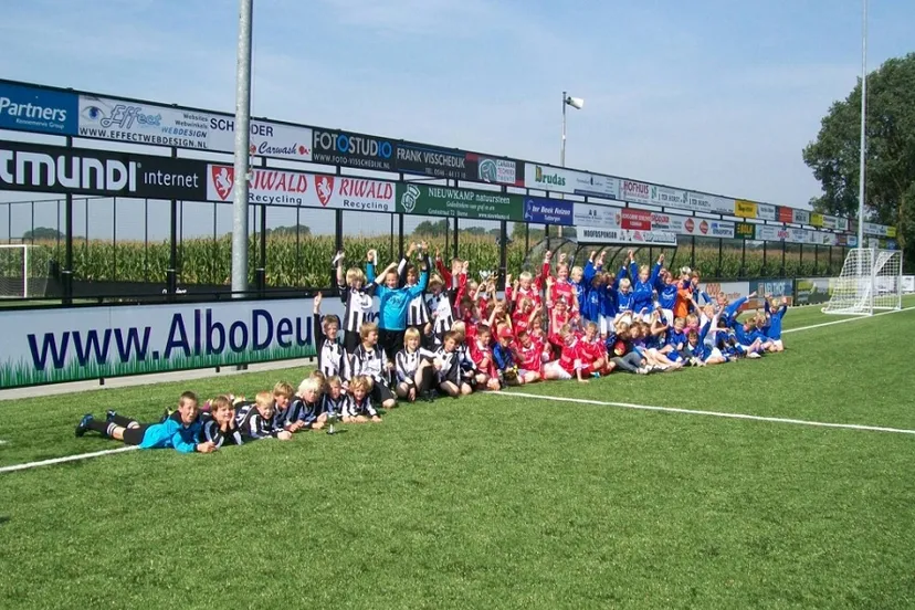 ixg64cqeilyry1ue76a5chwm2 83655