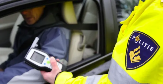 jg8ftphb463dso5839szecl8w alcoholcontrole 3