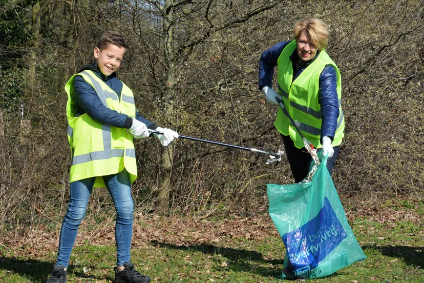 kinderburgemeester mats nijhuis en wethouder ursula bekhuis foto ben haarhuis