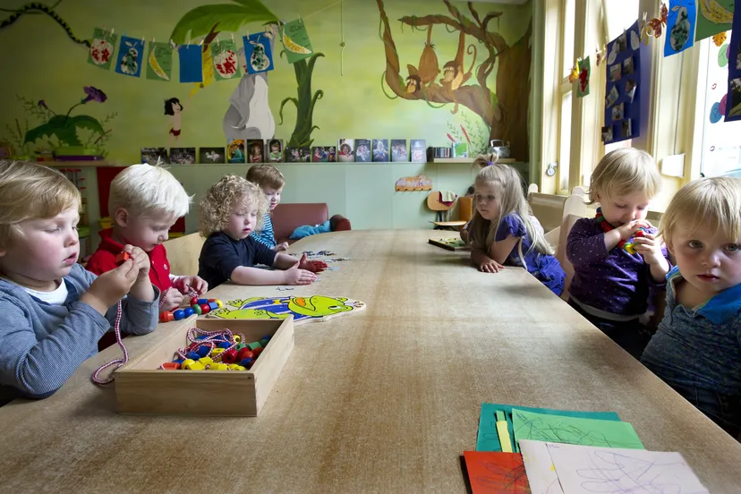 kinderen aan tafel michel utrecht