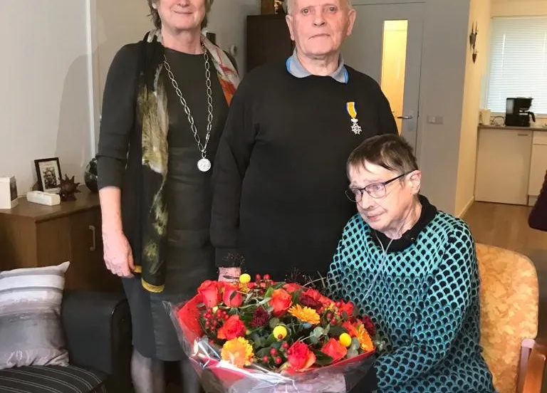 koninklijke onderscheiding voor bennie maathuis