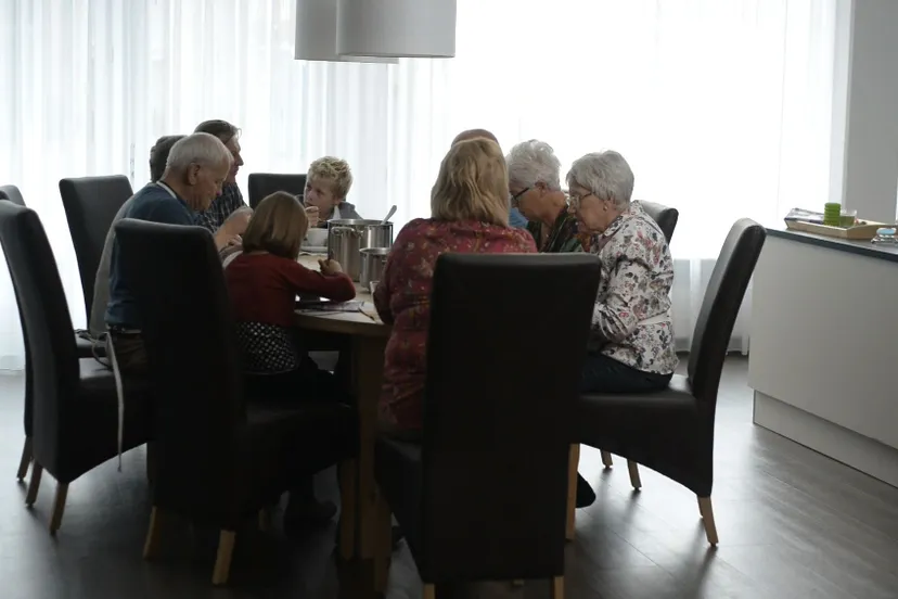 l67sbt7o7b7q8g7digxbtn41m stillthuishuis01