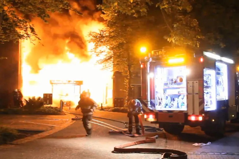 ljnur7frcb1gp4hsq90e722rc waalreaanslagraadhuisbrandweer