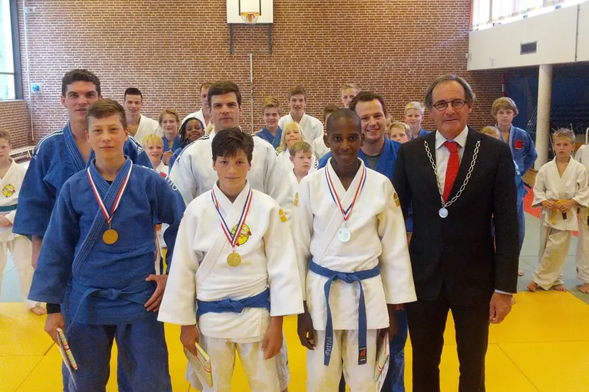 lsavvjyew8980rd3xfp8cx4nk 2014 06 29 11