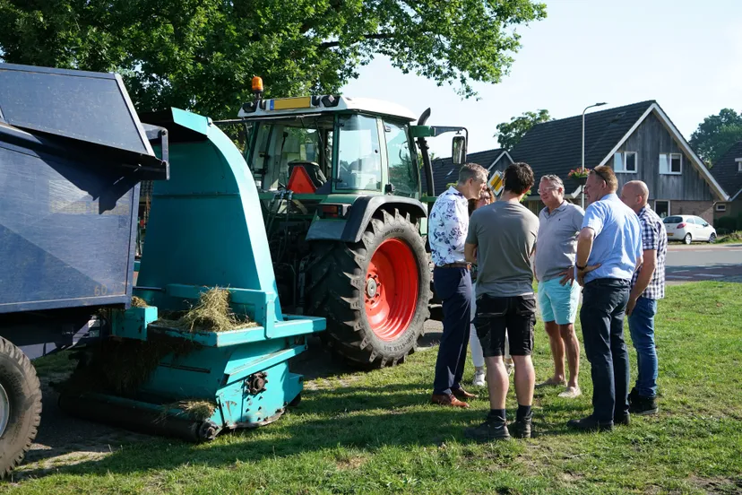 overleg bermmaaien vasse