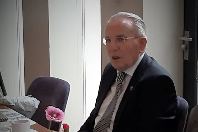 pastor heuven e1574414454803