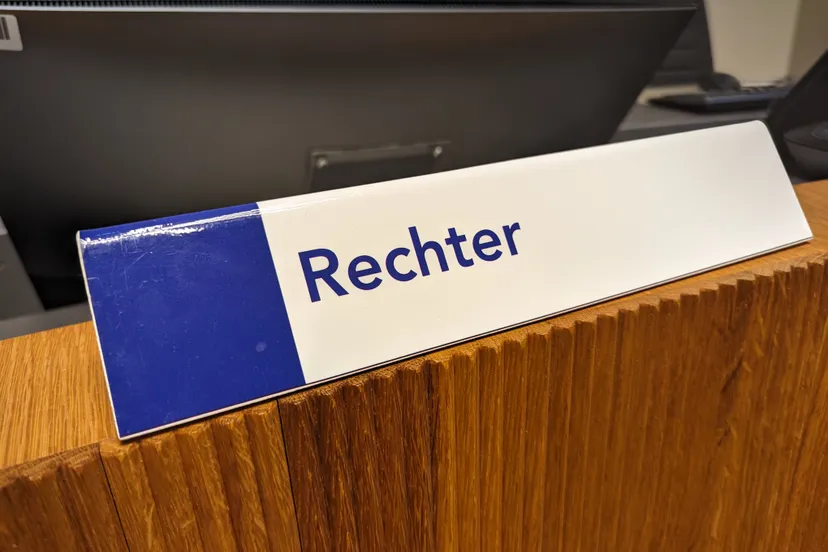 pxl 20231130 101835819