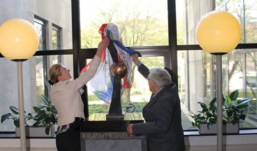 q612w4y98ny0cp85nyto7z1q3 onthulling