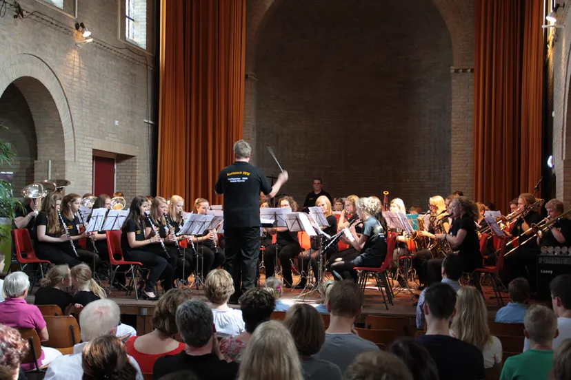 qxw1z5oidomxaadts5029970q img2428