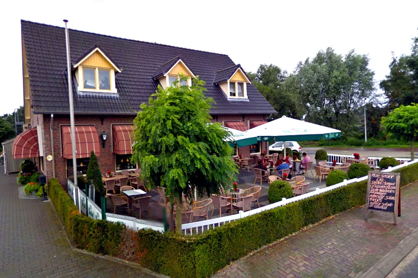 r8sv7yvdf8xmrr5yky7guigxo rias eetcafe