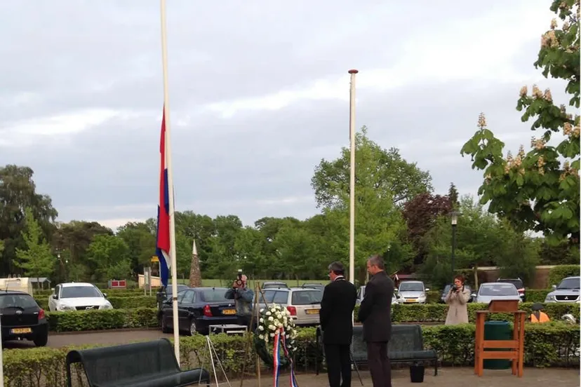 shgl3vh839p5cdjexwrf61r4t bmz8l3zieaa4iqd