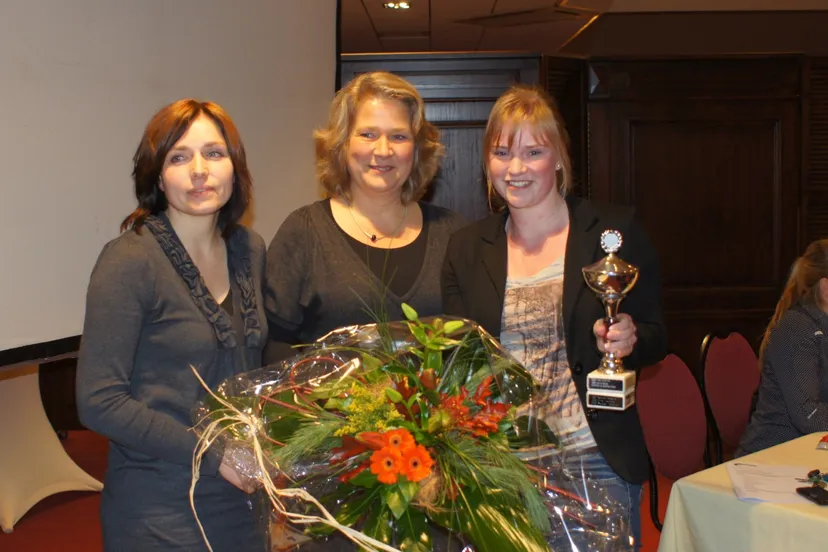 skj8ulheo29jvnyqoz82d5e96 102583