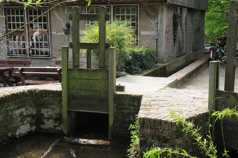 sluis bij watermolen bels e1579698612388