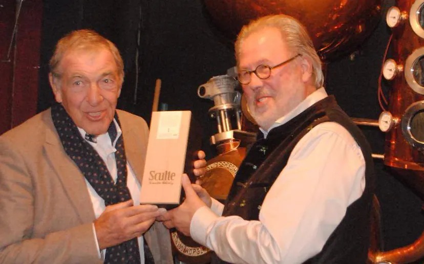 trgmng6lnyqjmg1fm2b6mryar 10001357859631147403584484404393576273978n