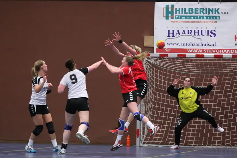 u85memm2jzeutd1ml5icwmnvw stevo dames 1 zenderen foto cb 092a