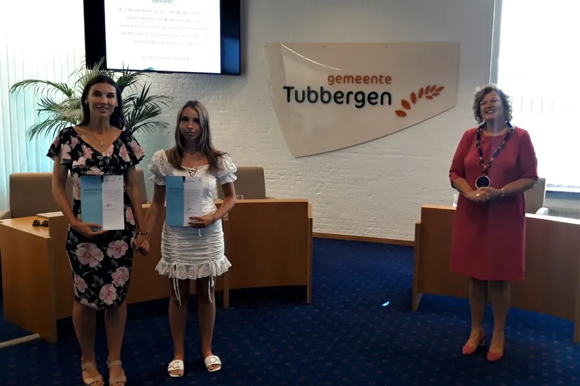 vlnr katerine vreeswijk lnikov magdalena uhrov en burgemeester wilmien haverkamp wenker