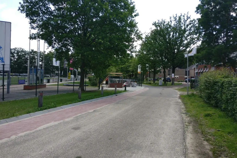 wandelpad langs sportlaan