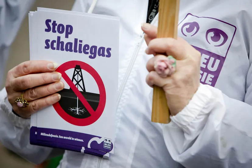 wjtf4ewh5rent6purjsm0w8nx schaliegas freek van den bergh