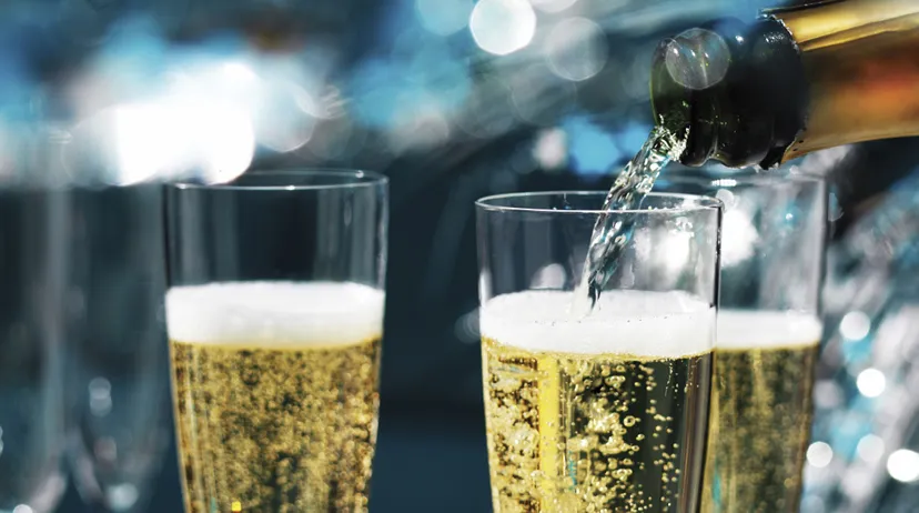 xj5rei24e8szonvsov4x7kel0 champagne