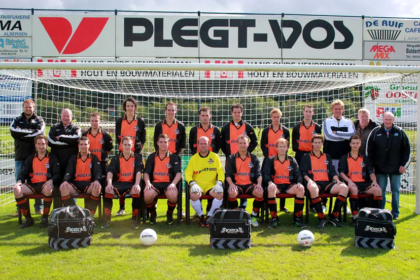 xoy0col477u1z1qk7o8s1nwpk vv langeveen 2013 2014 2